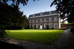 Отель B&B Het Agnetenklooster  Маасейк